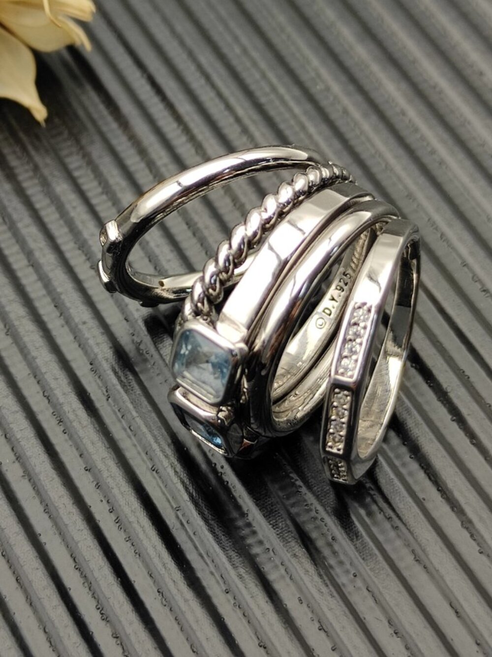 David Yurman 925 Silver Ring with Original Pouch